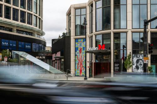 citizenM Boston Back Bay - image 4
