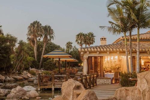 4BR Luxe Villa Pool & Golf Views in Las Cunas
