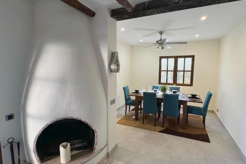 4BR Luxe Villa Pool & Golf Views in Las Cunas