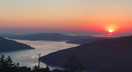 Blue Horizon Mountain Retreat B&B - Vancouver