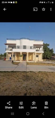 Rayana's Busura BnB in Western