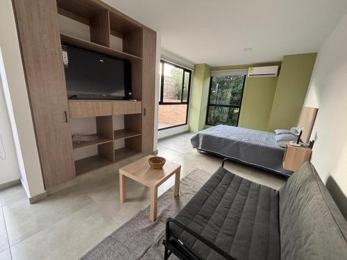 Deluxe Suite with Terrace - image 2