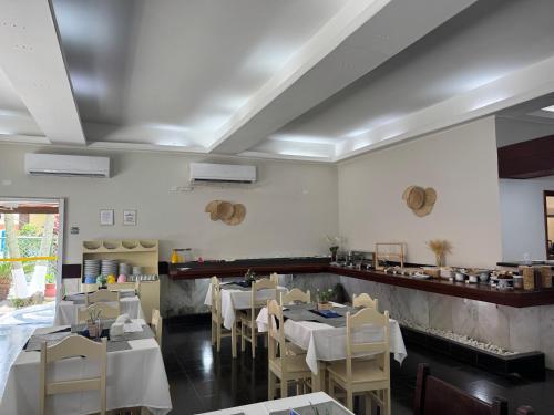 Restaurant, Hotel Roma in Sao Sebastiao (Sao Paulo)