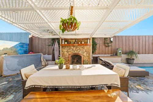 Casa Malta Spa and Pool in Clairemont Mesa East