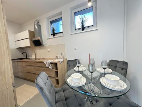bucătărie, Sosnowiec Leisure Apartment by BookingHost in Sosnowiec