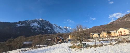 Appartement La Montagnette Grange rénové dans village authentique (Appartement La Montagnette Grange renove dans village authentique) in Sentmišela De Maurienne