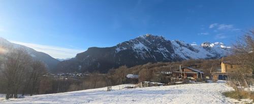 Skats, Appartement La Montagnette Grange rénové dans village authentique (Appartement La Montagnette Grange renove dans village authentique) in Sentmišela De Maurienne