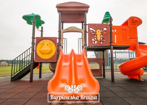 Spēļu laukums, Kurpiowska Kraina in Wydmusy