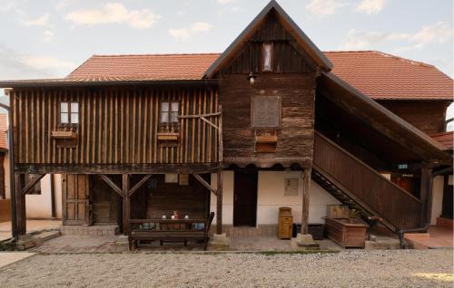 Exterior view, Pet Friendly Home In Martinska Ves in Sisak