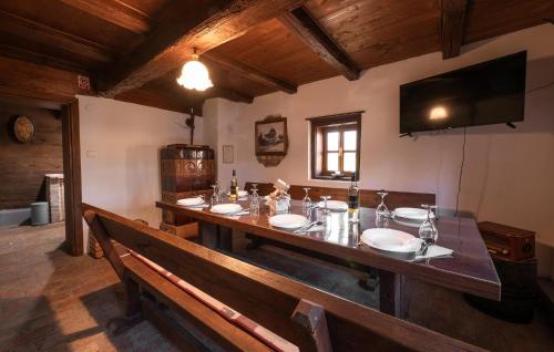 Kitchen, Pet Friendly Home In Martinska Ves in Sisak