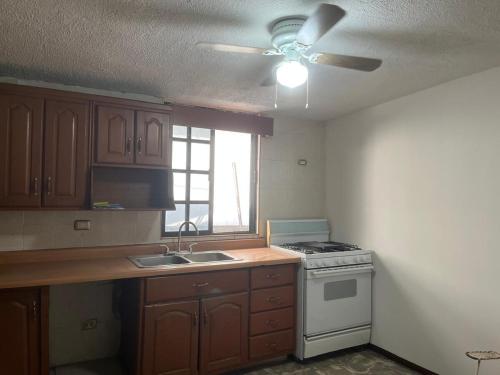 Cozy and family-friendly house CARE and UANL in Lagos de Chapultepec