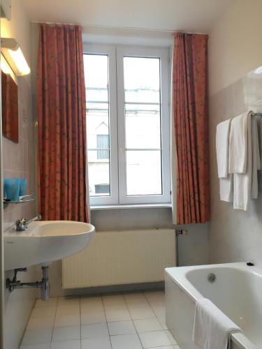 Hotel Claridge - image 3