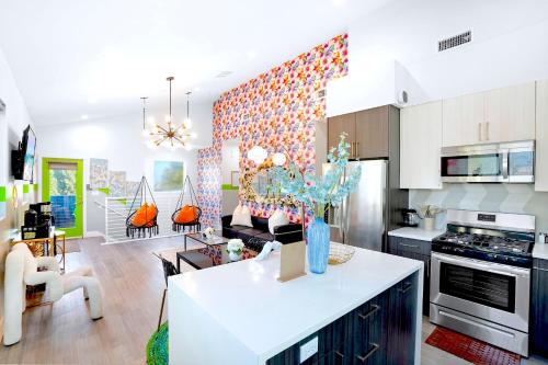 E - 2 Homes - Sleeps 26 by Universal - Patio -Games - FIFA SoFi World Cup