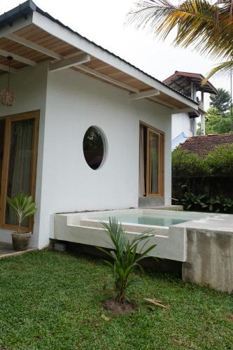 Kiki Studios - image 2