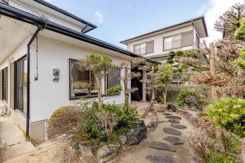 Leaf and Light Dazaifu