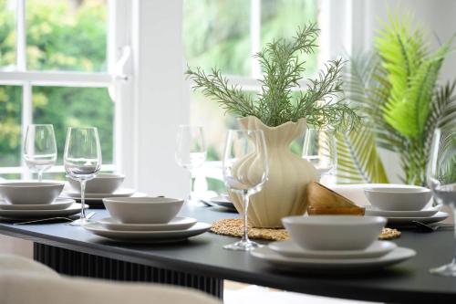 Elegant French Gem Rose Bay Escape Near BondiBeach in Rose Bay