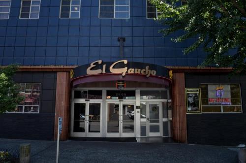 Hotels Vacation Rentals Near Seattle Port Pier 66 Trip101