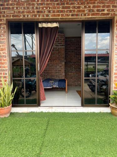 Private pool, 24pax, BBQ, Teratak Abah Rantau Panjang Kelantan in Rantau Panjang