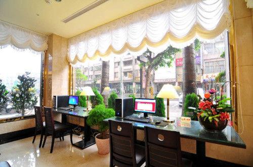 Shared lounge/TV area, Chong Yu Hotel near Bade Pond Ecological Park
