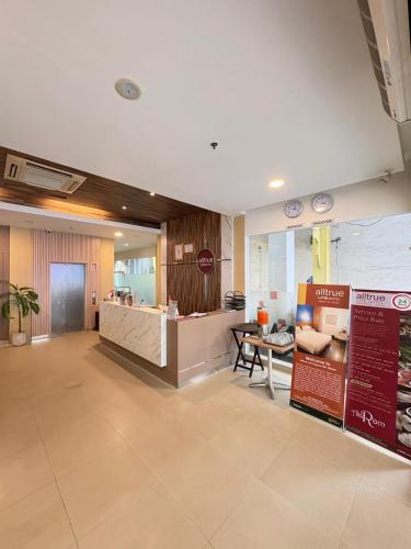 大堂, 巴淡納哥亞山奧爾翠萊特酒店 (Alltrue Lite Hotel Nagoya Hill Batam) in 巴圖