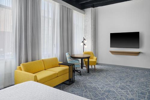 Hampton Inn by Hilton Lincoln Downtown - image 4