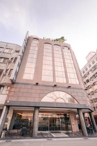 Entrance, Waugh Den Business Hotel in Beitun District