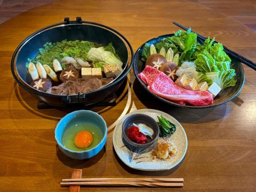 live takayama-Stay with a Rescue Dog and Local Host in Iwai