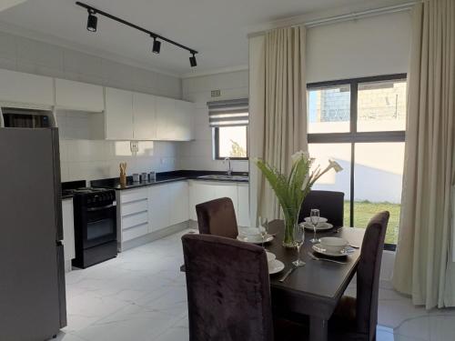 Longhorn Ibex Apartments - image 5