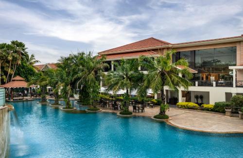 Palm Meadows Resort