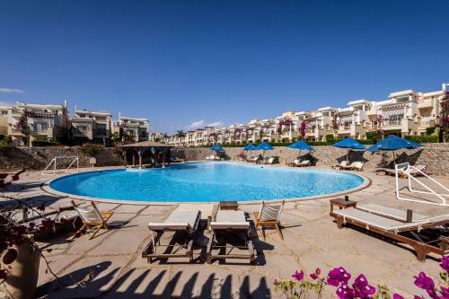 泳池, La Cabana Beach Hotel Ain Sokhna -Families Only in 阿塔卡