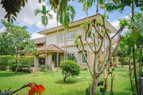Baan M in San Phe Suea