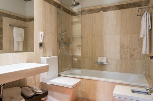 Double Room image 5