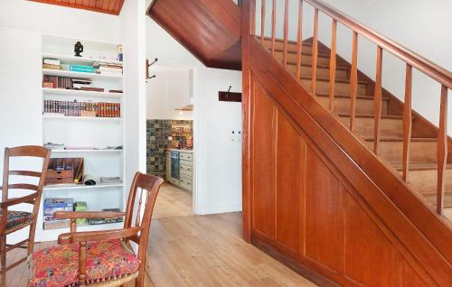 Viesnīcas āriene, 6 Bedroom Beautiful Home In Touvre in Touvre