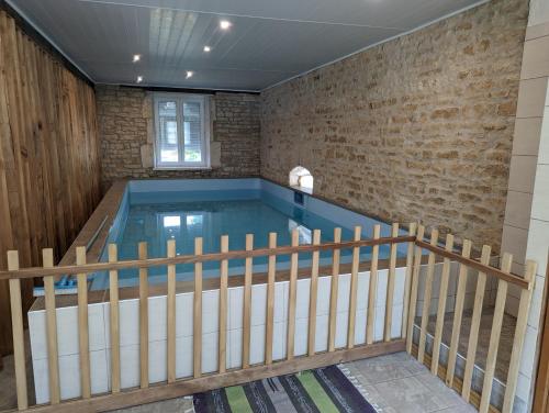Le brillant in Ecot-la-Combe