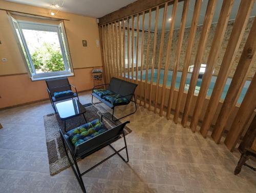 Le brillant in Ecot-la-Combe