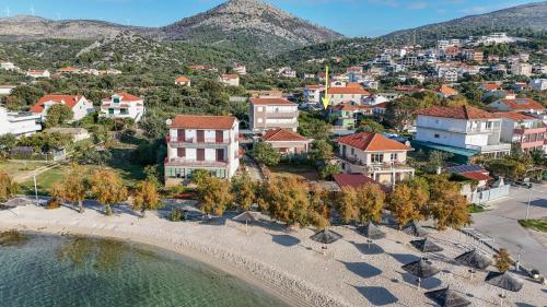 House Dvor, Seget Vranjica