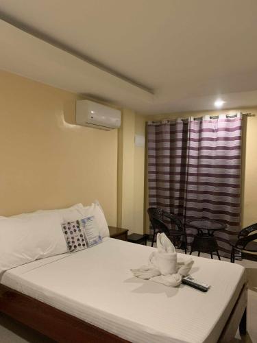 room detail thumbnail 1