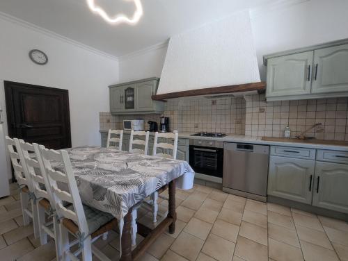 La maison d'alice in Gudmont-Villiers