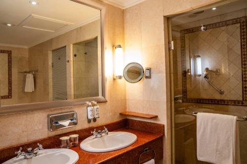 Polana Serena Hotel - image 3