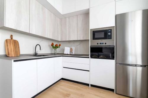 Apartamento 3 - Acogedor en Castellana - 4 Torres - image 4