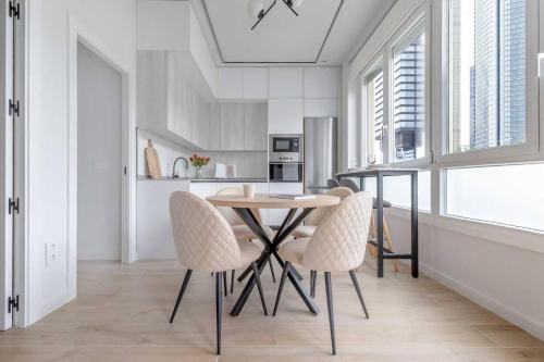 Apartamento 3 - Acogedor en Castellana - 4 Torres - image 5