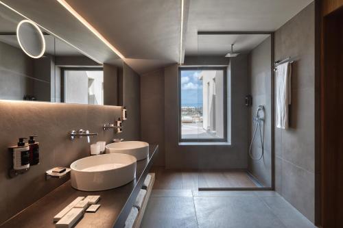 Castello Infinity Suites - Adults Only - Tap to explore photos