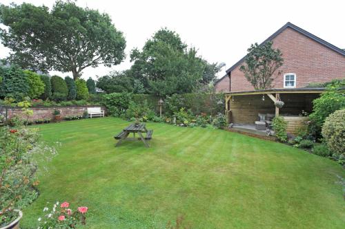 The Hinton Guest House - image 11