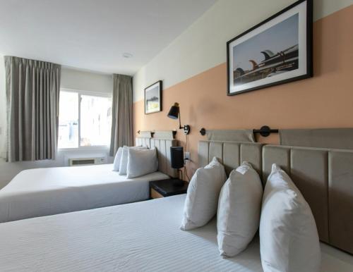 Travelodge by Wyndham Palo Alto Silicon Valley - image 3