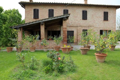 Lovely Tuscan Country House