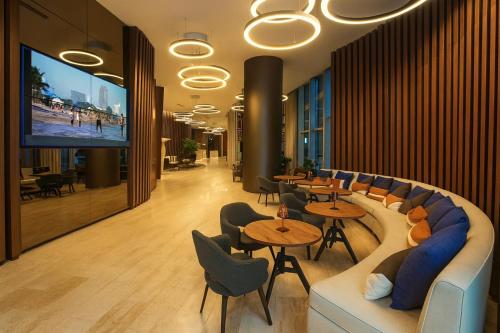 Ventur Luxe Condo l Oceanview - LYFE Beach Resort in Hollywood, USA