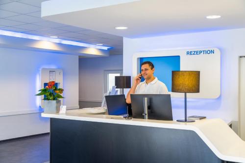 Фойє, ibis budget Ulm City in Ульм