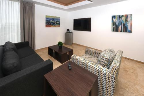 2 bedrooms, 2 beds