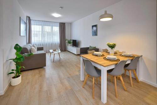 CityWest Apartments - image 10