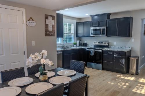 廚房, Beautiful Home Centrally Located in 華爾多斯塔